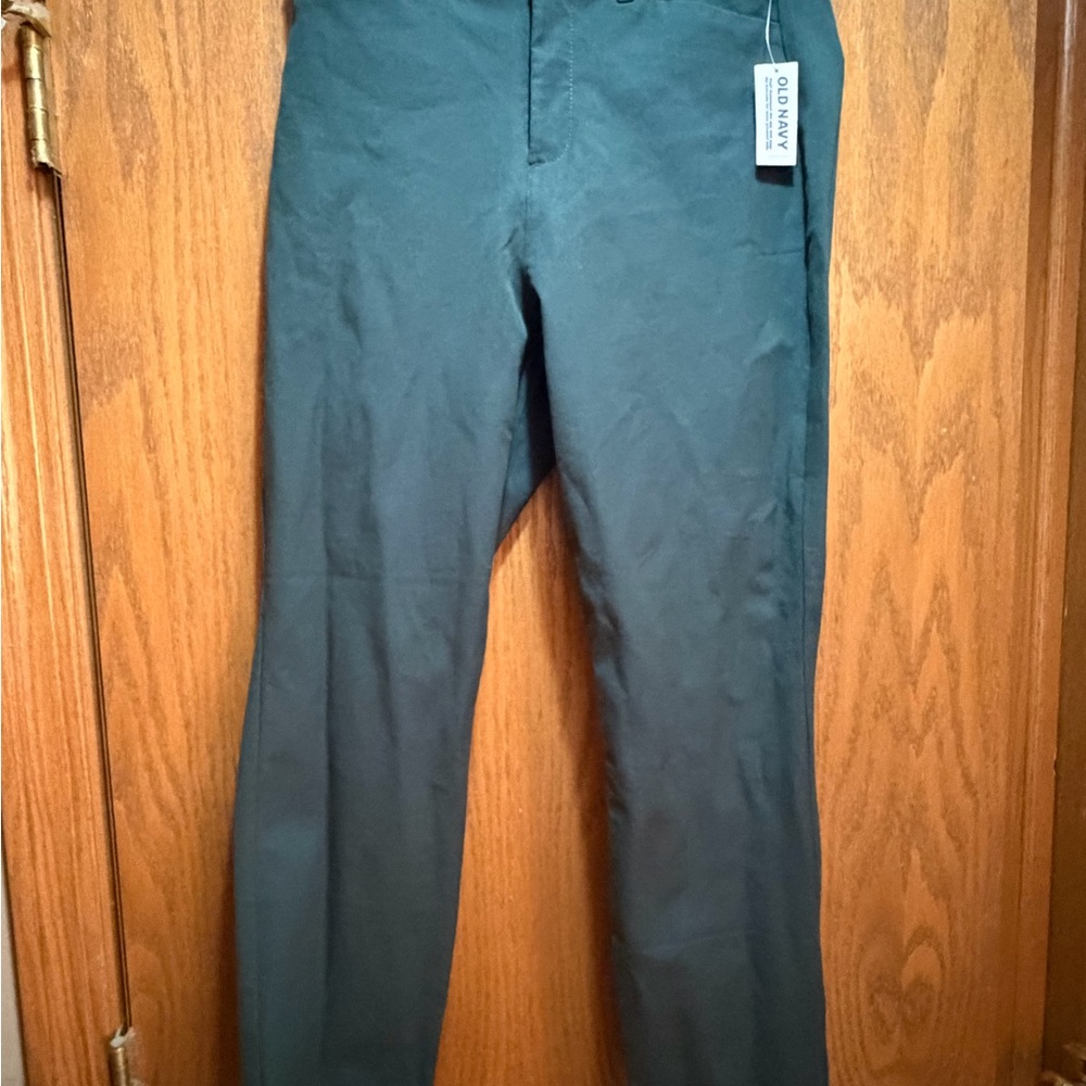 NWT Old Navy Women's Dark Green Pixie Pants